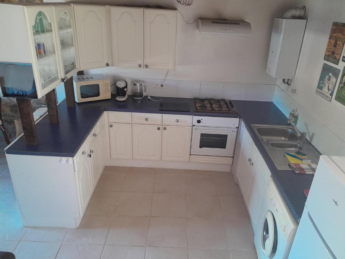 Character 2 Bed Cottage Within Walking Distance Of Bar/Restaurants Piégut-Pluviers Esterno foto