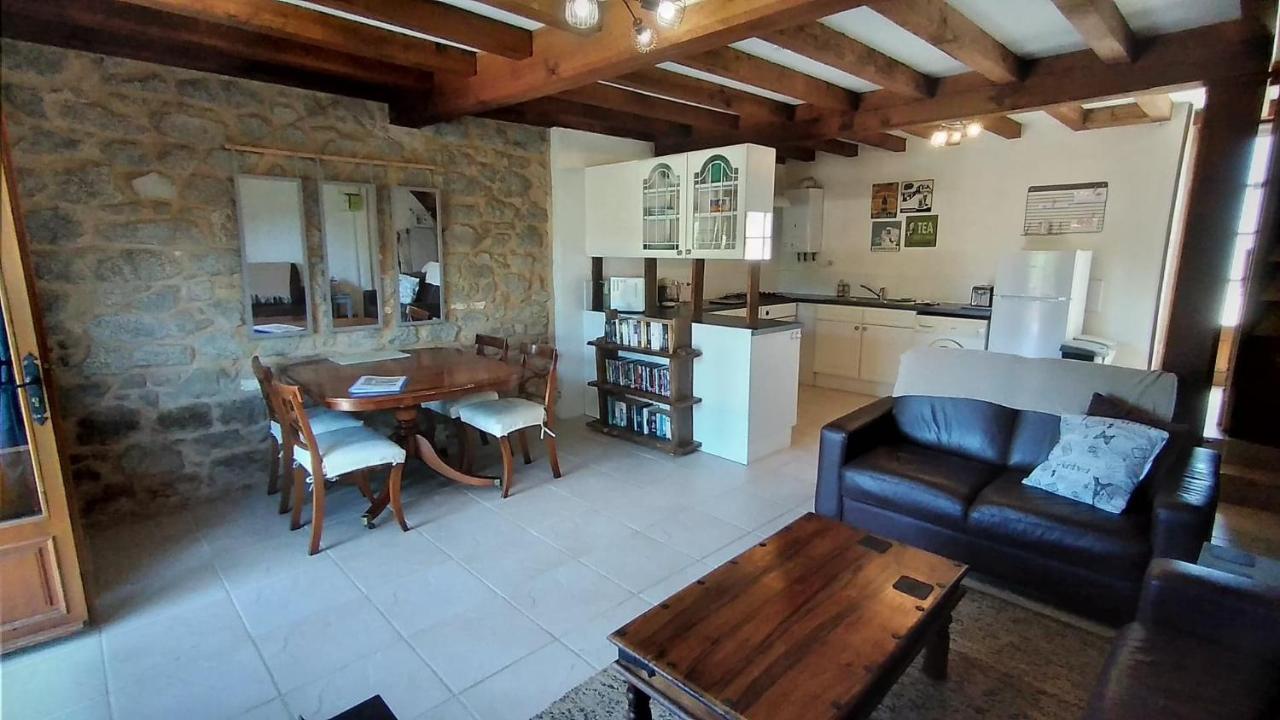 Character 2 Bed Cottage Within Walking Distance Of Bar/Restaurants Piégut-Pluviers Esterno foto