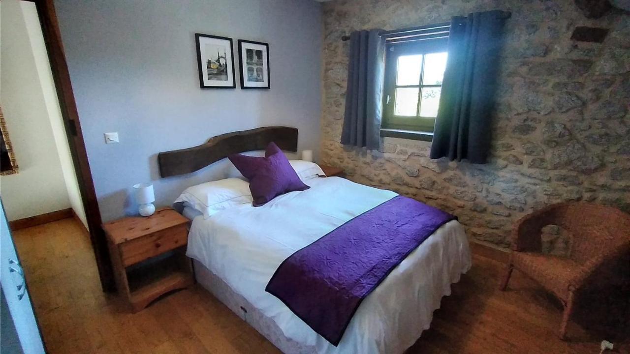 Character 2 Bed Cottage Within Walking Distance Of Bar/Restaurants Piégut-Pluviers Esterno foto